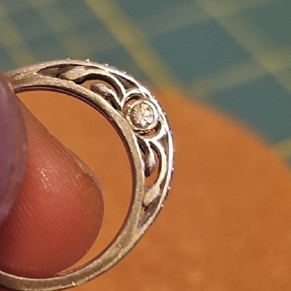 Elegant 18k White Gold NA HOKU Wedding Band w Diamonds SIZE 7 Women's Ring - Picture 7 of 15